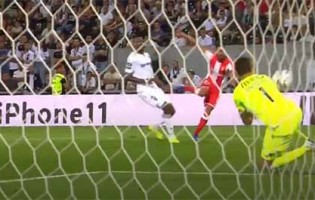 Douglas Jesus impede derrota em defesa complicada após sofrer golo olímpico – Vitória SC 5-1 CD Aves