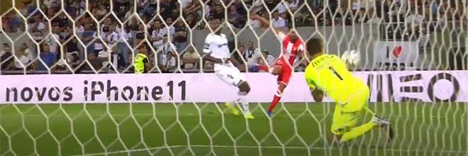 Douglas Jesus impede derrota em defesa complicada após sofrer golo olímpico – Vitória SC 5-1 CD Aves