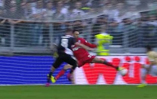 Etrit Berisha oferece espetáculo de defesas antes de precipitação – Juventus FC 2-0 SPAL