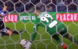 Marco Rocha destaca-se em três intervenções – FC Porto 2-0 CD Santa Clara