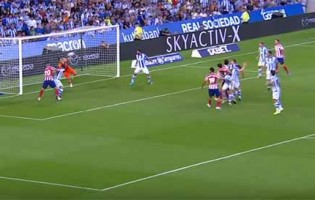 Miguel Ángel Moyá evita golos e Jan Oblak defende e lesiona-se em erro com golo sofrido – Real Sociedad 2-0 Atlético de Madrid