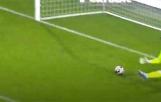 Renan Ribeiro protagonista em quatro defesas dificultadas – Sporting CP 1-2 FC Famalicão