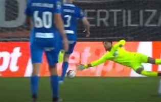 Amir Abedzadeh fecha baliza com defesa no limite – Vitória FC 0-0 CS Marítimo