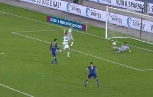 Marco Silvestri e Andrea Consigli em diferentes e diversas defesas – Hellas Verona FC 0-1 US Sassuolo