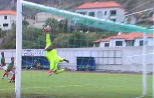 Edgar Mendonça e Leo Kokubo fecham balizas em defesas vistosas – CS Marítimo sub-23 0-0 SL Benfica sub-23