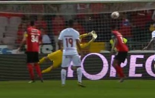 Luís Ribeiro evita mais três golos em intervenções diferentes – FC Penafiel 1-3 SC Braga