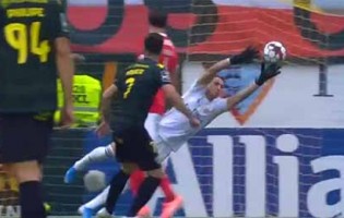 Odisseas Vlachodimos voa para defesa de nível – CD Tondela 0-1 SL Benfica