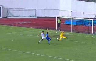 Leonardo Ferreira faz defesa espetacular no um-para-um – CS Marítimo sub-23 0-1 SC Braga sub-23