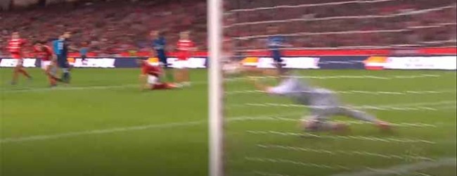 Odisseas Vlachodimos fecha a baliza em desvio – SL Benfica 4-0 FC Famalicão