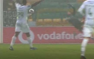 Ricardo Ribeiro faz defesa espetacular – FC Paços de Ferreira 2-3 Vitória FC