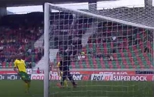 Ricardo Ribeiro impede auto-golo de forma espetacular – CS Marítimo 3-0 FC Paços de Ferreira