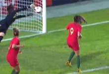 Inês Pereira espetacular em três defesas – Portugal 0-2 Suécia (Algarve Cup)