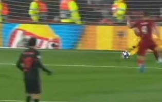 Jan Oblak faz exibição repleta de defesas espetaculares – Liverpool FC 2-3 Atlético de Madrid