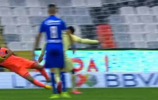 Jesús Corona defende penalti no último lance do jogo – Club América 0-1 Cruz Azul