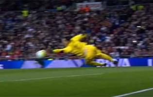 Sergio Rico: La Liga destaca cinco minutos de defesas do guarda-redes de 2014 a 2018