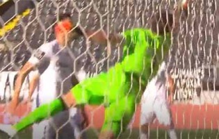 Douglas Jesus faz defesa espetacular no último grito – Vitória SC 1-1 Moreirense FC
