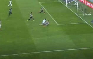 Helton Leite evita dois golos e começa terceiro golo com pontapé – Boavista FC 3-1 Vitória FC