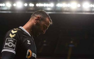 Eduardo Carvalho termina carreira como guarda-redes aos 37 anos