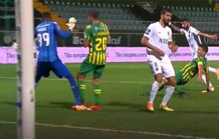 Babacar Niasse intervém por diversas vezes – CD Tondela 1-1 Rio Ave FC