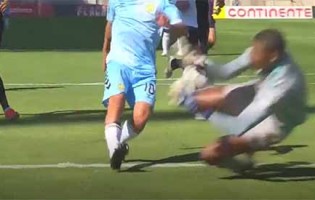 Hugo Marques abafa incursão no um-para-um – SC Farense 0-1 CD Nacional