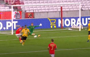 Mateus Pasinato destaca-se no um-para-um entre outras defesas – SL Benfica 2-0 Moreirense FC