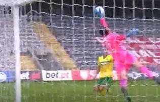 Daniel Guimarães faz três intervenções de nível – CD Nacional 1-1 FC Paços de Ferreira