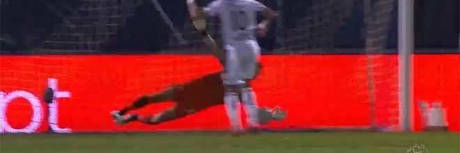 Léo Jardim defende penalti antes de precipitação – FC Famalicão 2-2 Boavista FC