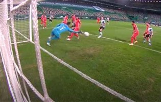 Dênis protagoniza defesa de nível – Sporting CP 3-1 Gil Vicente FC