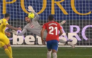 Rui Silva defende grande penalidade no último minuto – Villarreal CF 2-2 Granada CF