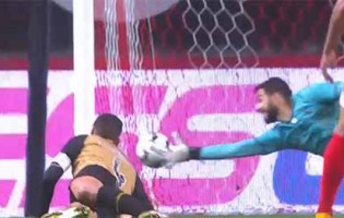 André Ferreira protagonista em defesas destacáveis – SC Braga 2-1 CD Santa Clara