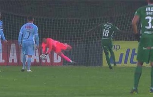 Riccardo Piscitelli comete e defende penalti no último lance do jogo – Rio Ave FC 0-0 CD Nacional