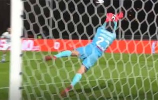 Stanislav Kritciuk afasta golos antes de saída com final assustador – Belenenses SAD 0-0 FC Porto