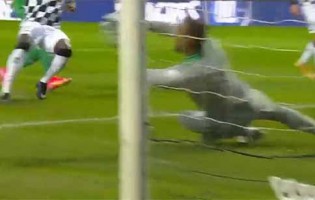 Beto Pimparel estreia-se e tranca a baliza em defesa no um-para-um – Boavista FC 0-1 SC Farense