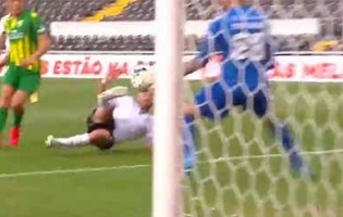 Pedro Trigueira garante três pontos em três defesas nos minutos finais – Vitória SC 1-2 CD Tondela