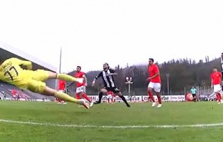 Helton Leite destaca-se em defesas de nível – CD Nacional 1-3 SL Benfica