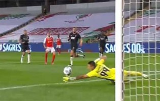 Odisseas Vlachodimos entra, erra e faz defesas vistosas – SC Braga 2-0 SL Benfica