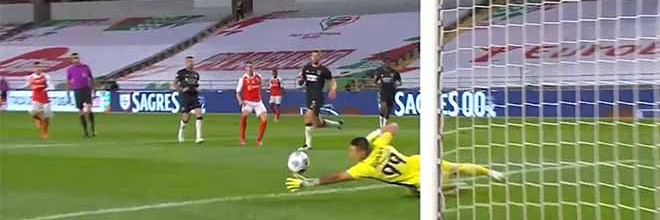 Odisseas Vlachodimos entra, erra e faz defesas vistosas – SC Braga 2-0 SL Benfica