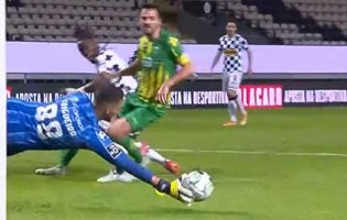 Pedro Trigueira dá espetáculo de defesas – Boavista FC 1-1 CD Tondela