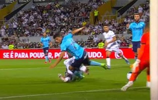 Charles Marcelo intervém antes de goleada – Vitória SC 4-0 FC Vizela