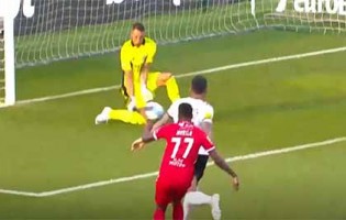Odisseas Vlachodimos intervém três vezes – Gil Vicente FC 0-2 SL Benfica
