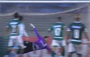 César Augusto faz duas defesas de nível – Londrina EC 0-0 Goiás EC