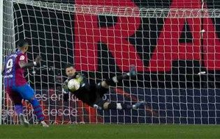 Stole Dimitrievski defende grande penalidade – Rayo Vallecano 1-0 FC Barcelona