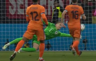 Bart Verbruggen faz duas defesas de nível – Alemanha 2-1 Países Baixos