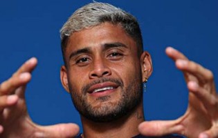 Kevin Chamorro emprestado ao Estoril pelo CD Saprissa