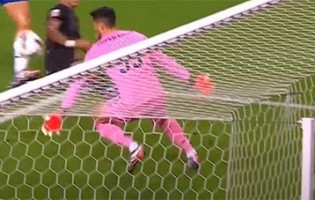 Diogo Costa vale vitória em duas intervenções de nível – FC Porto 2-1 SC Braga