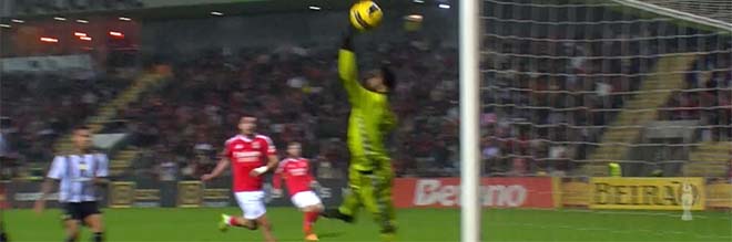 Lucas França faz exibição destacável com várias defesas – CD Nacional 0-2 SL Benfica