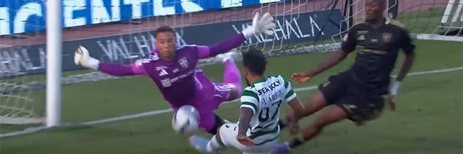Patrick Sequeira abre campeonato com várias defesas – Casa Pia 0-2 Sporting CP