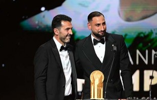 Gianluigi Donnarumma vence segundo Troféu Yashin na Bola de Ouro’2025