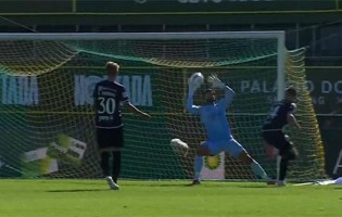 Renan Ribeiro faz defesa espetacular entre várias – CD Tondela 0-0 Estrela da Amadora