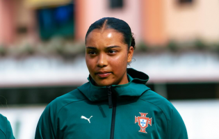 Nair Pina: a seleção principal depois do Mundial sub-20 de nível por Portugal